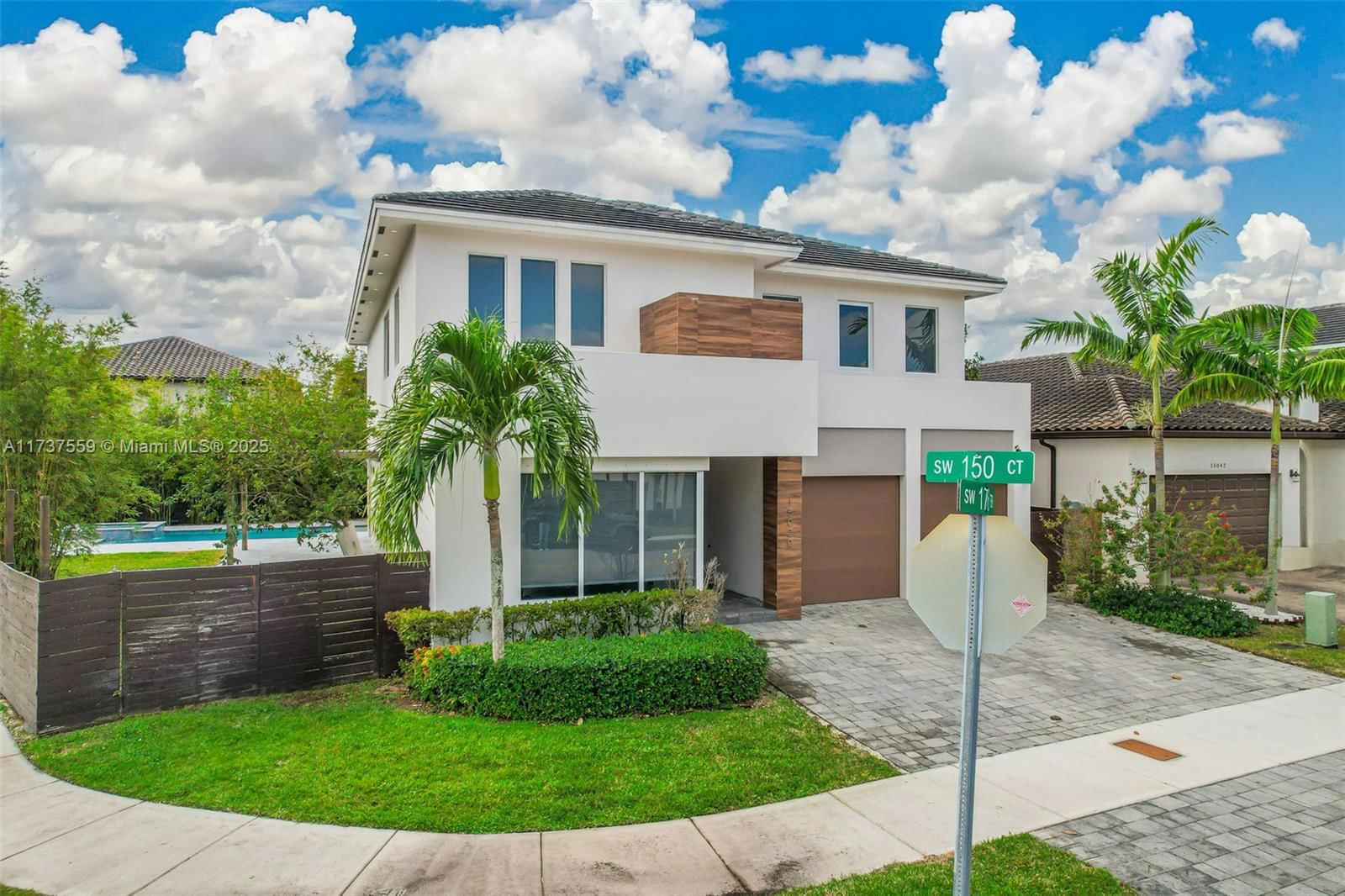 Real estate property located at 15020 176th Ter, Miami-dade, Venetian Parc, Miami, FL
