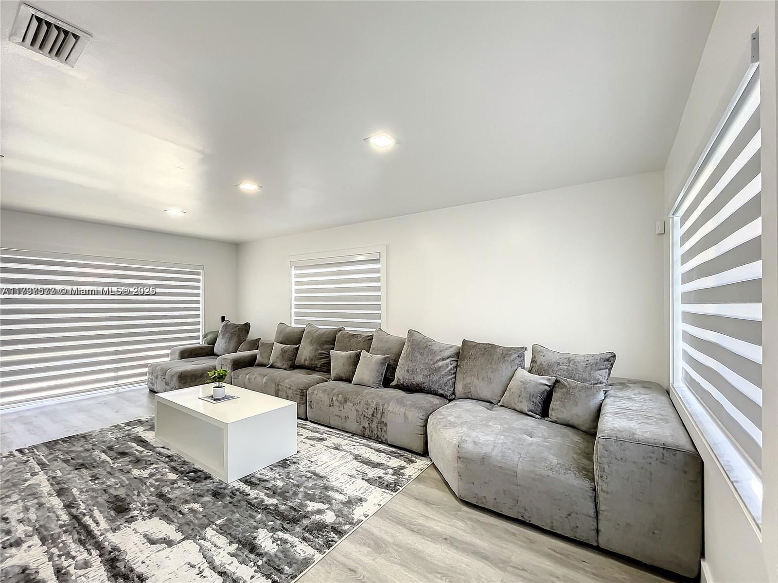 Real estate property located at 12980 251st St, Miami-dade, Chante-clare, Homestead, FL