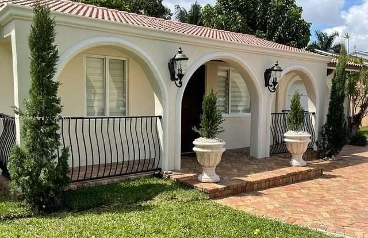 Real estate property located at 641 50th Ave, Broward, Oakland Hills 4th Sec, Margate, FL