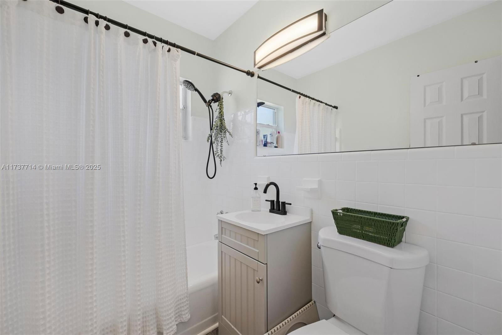Real estate property located at 716 15th Way, Broward, Carver Park, Fort Lauderdale, FL