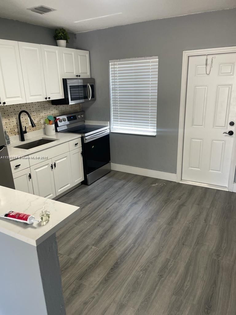 Real estate property located at 716 15th Way, Broward, Carver Park, Fort Lauderdale, FL