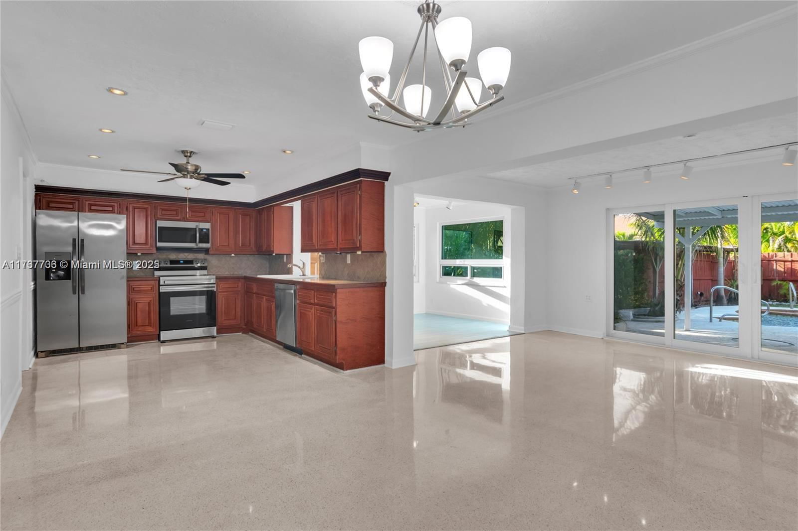 Real estate property located at 617 2nd Pl, Broward, Royal Palm Vista, Dania Beach, FL
