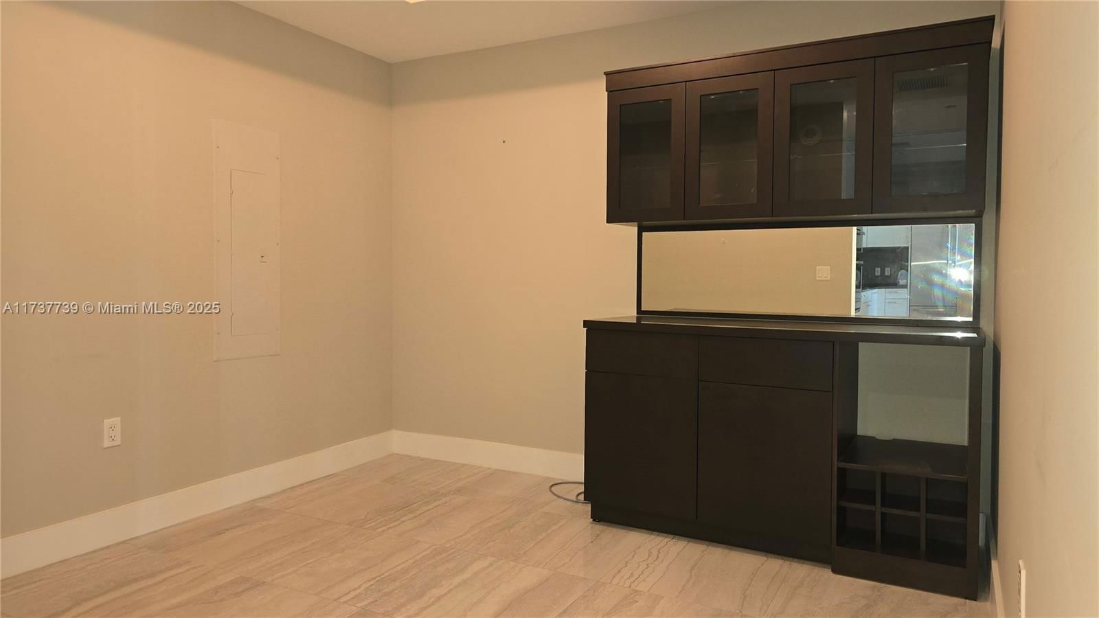 Real estate property located at 100 Las Olas Blvd #2202, Broward, 100 Las Olas Condo, Fort Lauderdale, FL