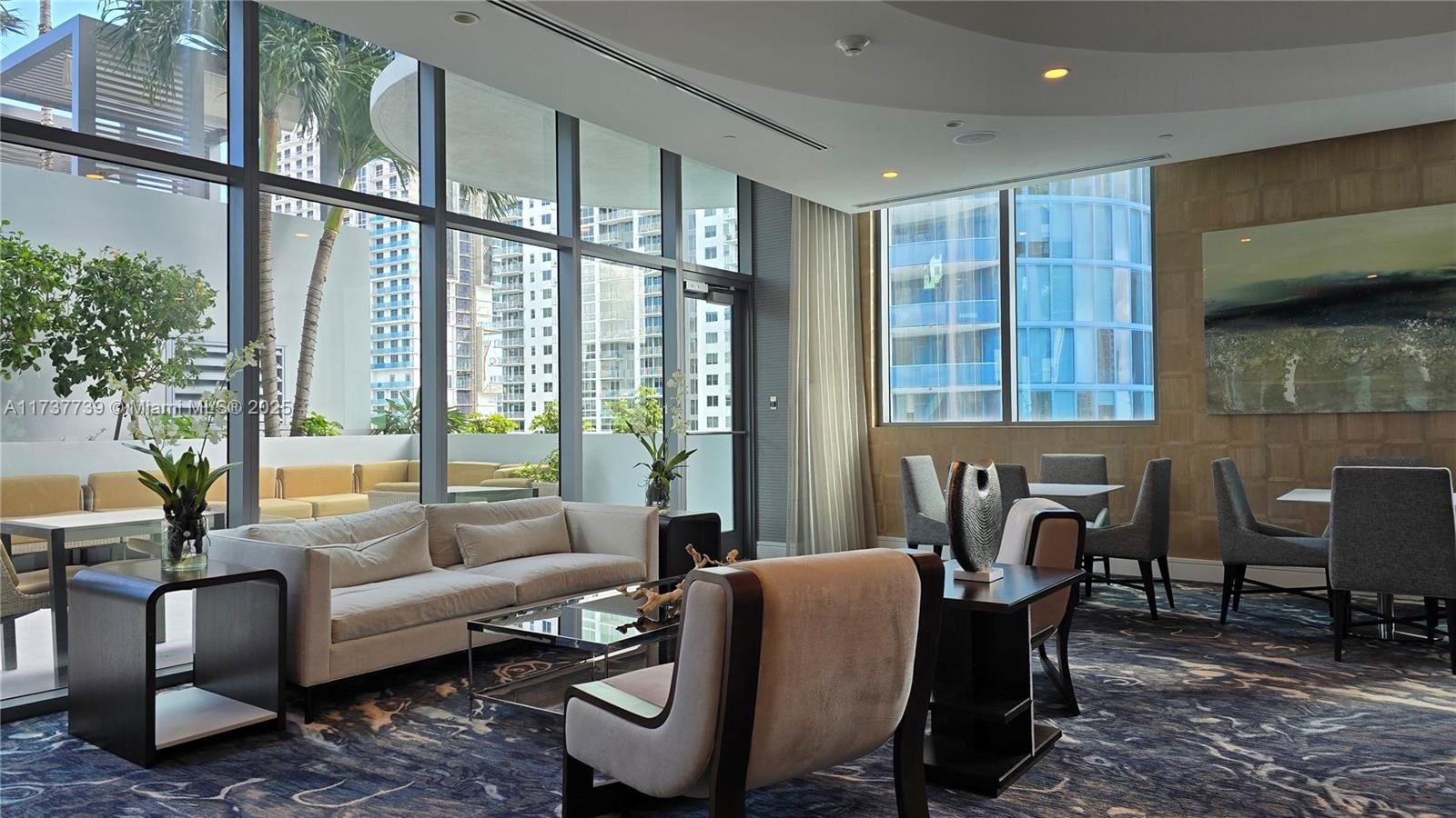 Real estate property located at 100 Las Olas Blvd #2202, Broward, 100 Las Olas Condo, Fort Lauderdale, FL