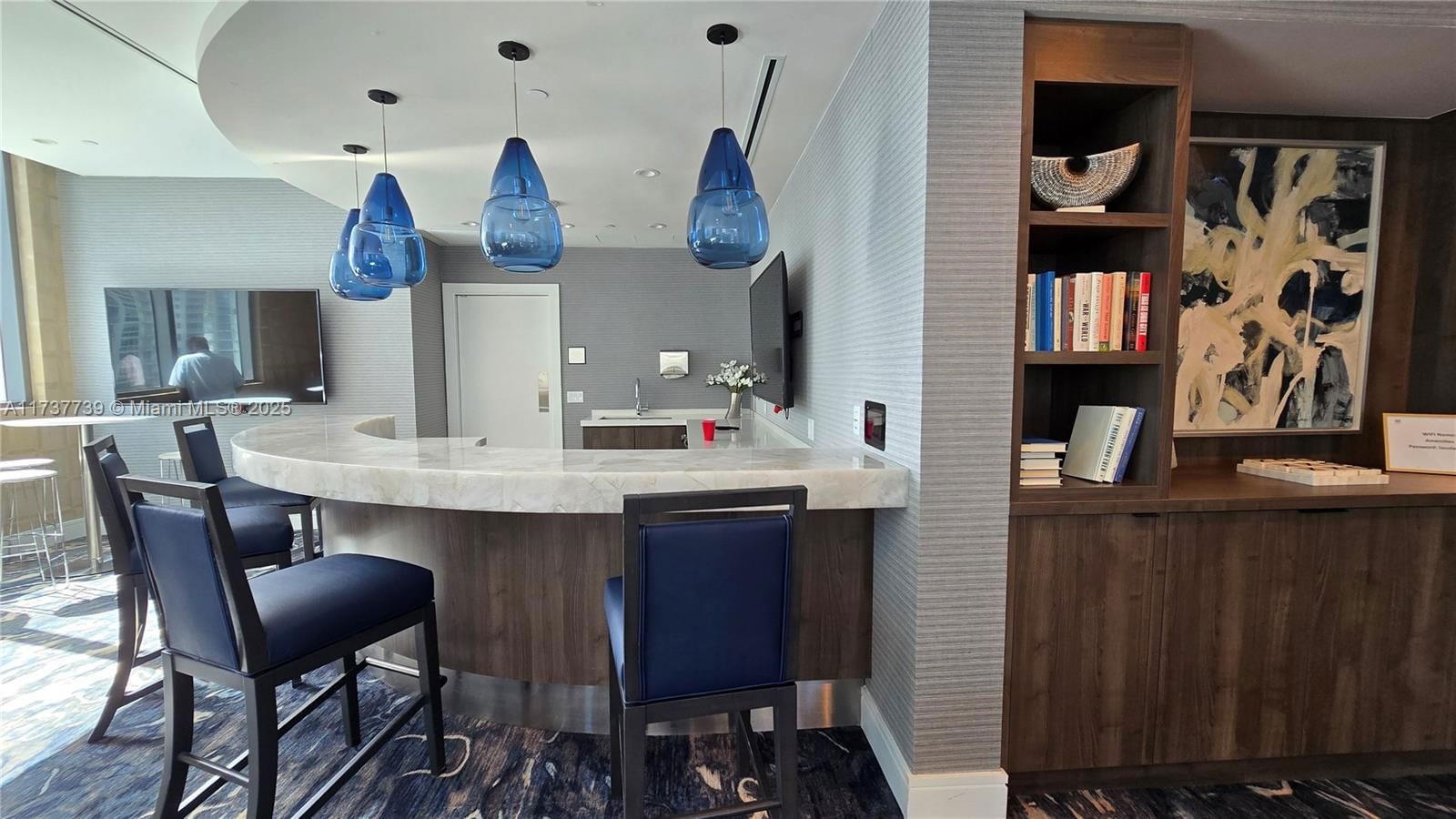 Real estate property located at 100 Las Olas Blvd #2202, Broward, 100 Las Olas Condo, Fort Lauderdale, FL