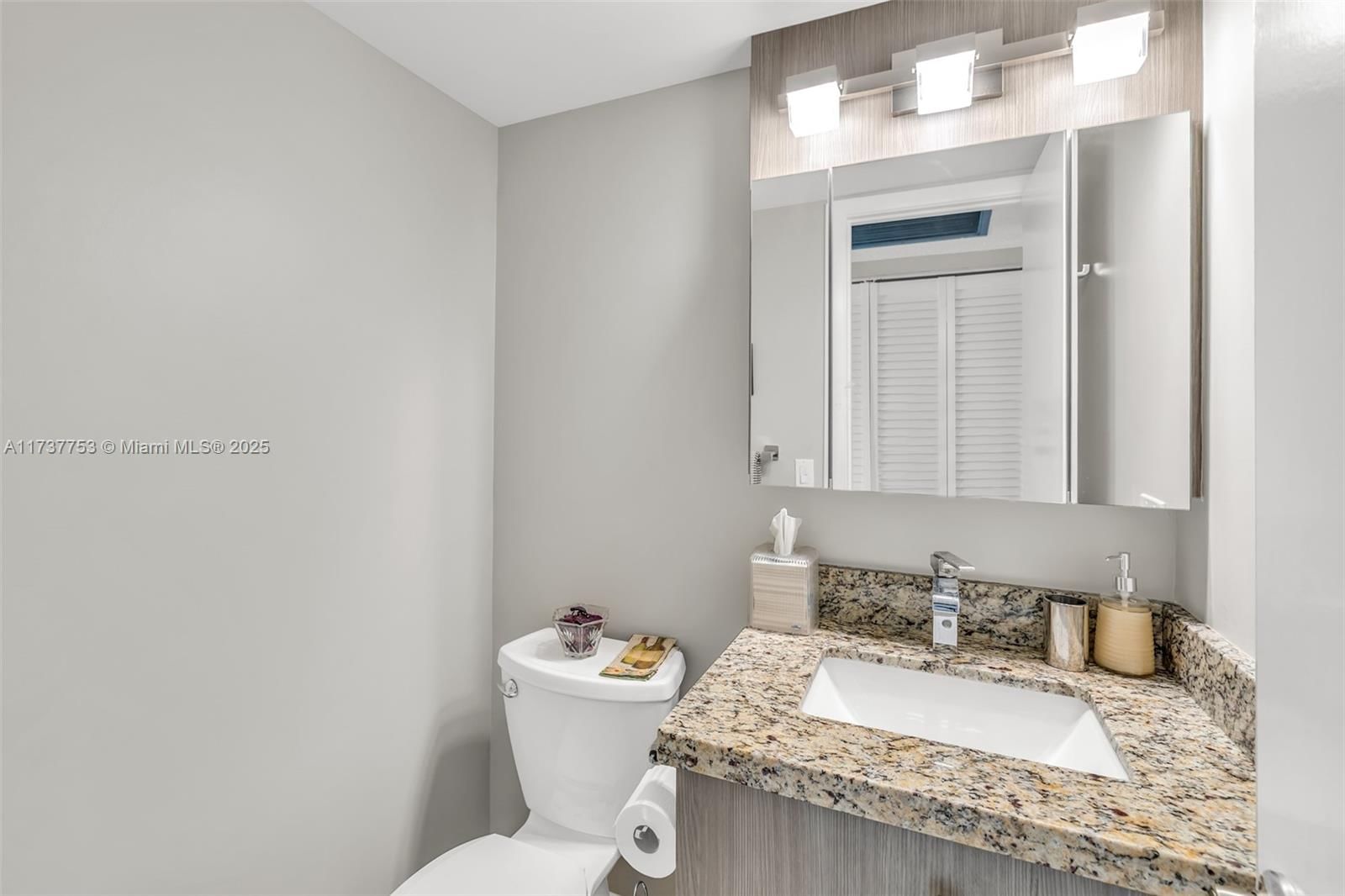 Real estate property located at 3011 Islewood D #3011, Broward, Islewood D Condo, Deerfield Beach, FL