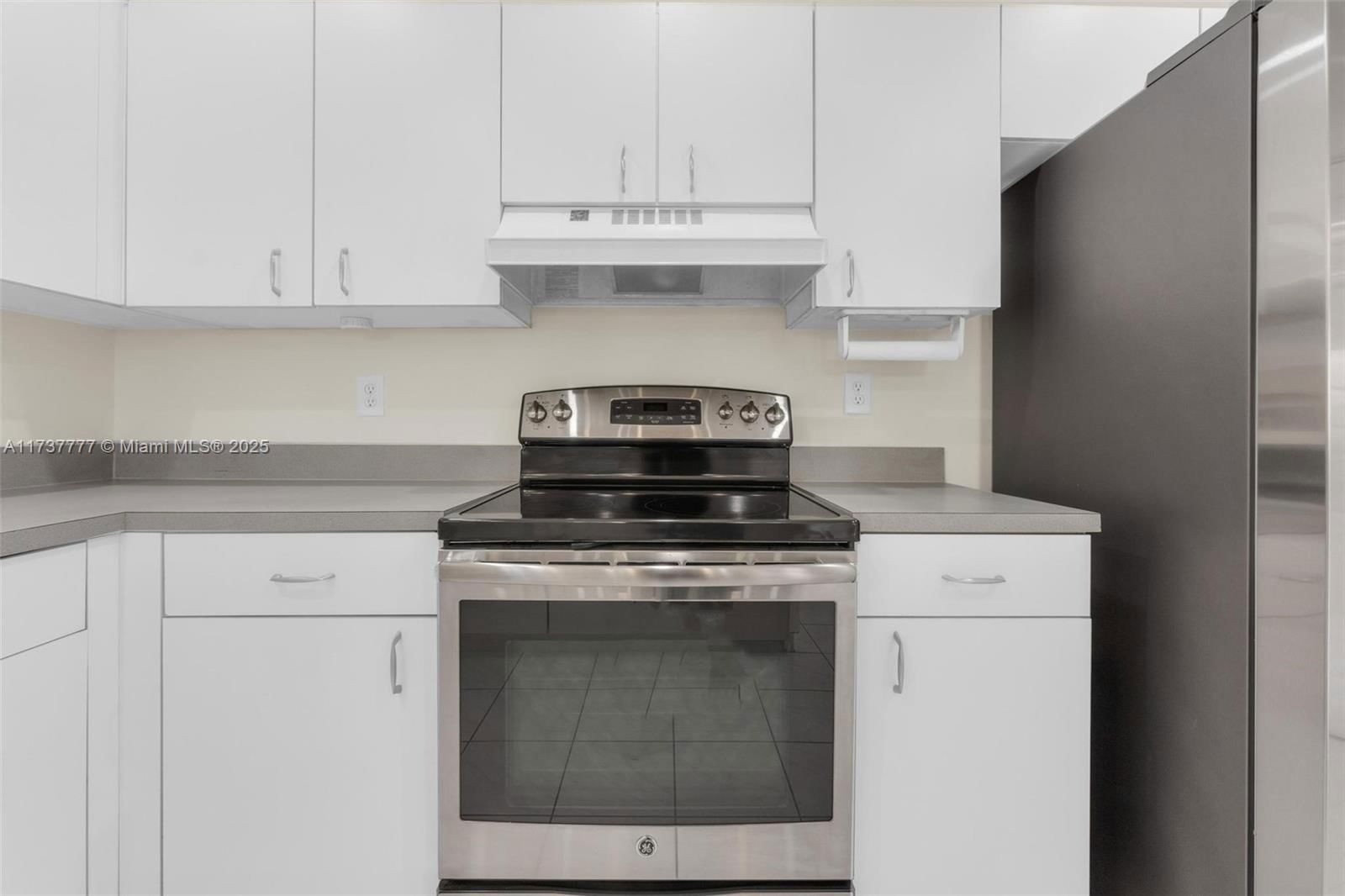 Real estate property located at 5331 189th St, Miami-dade, Monterrey 2nd Addn, Miami Gardens, FL