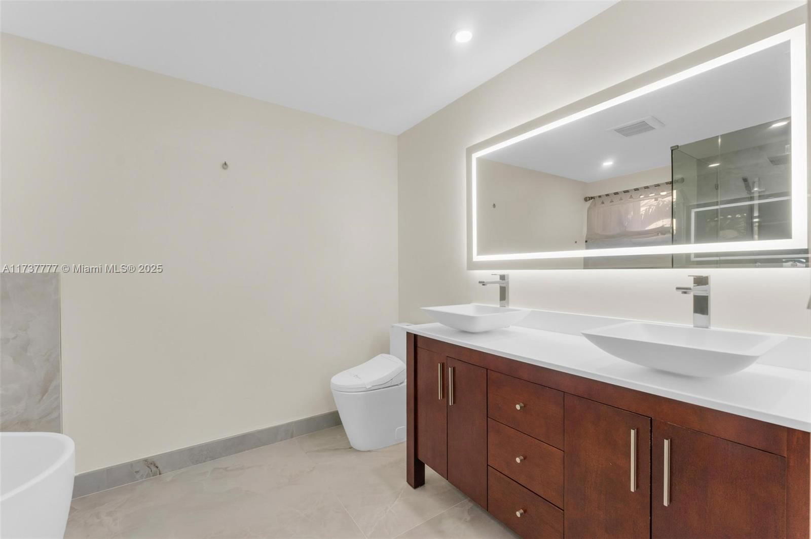Real estate property located at 5331 189th St, Miami-dade, Monterrey 2nd Addn, Miami Gardens, FL