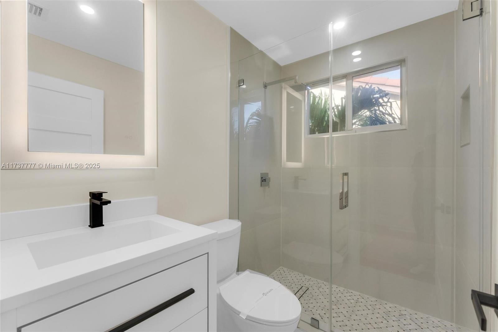 Real estate property located at 5331 189th St, Miami-dade, Monterrey 2nd Addn, Miami Gardens, FL