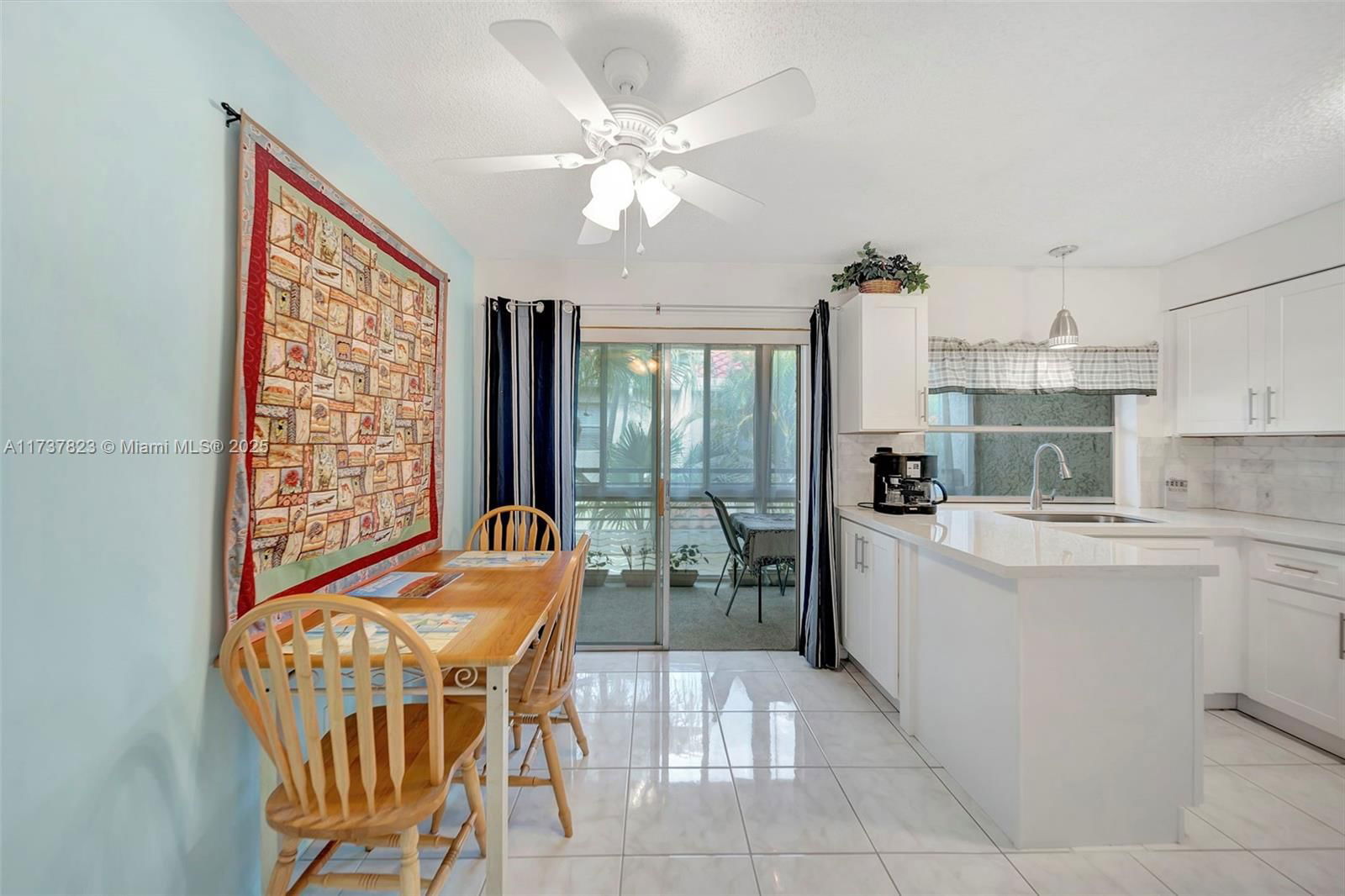 Real estate property located at 5350 6th Ave D11, Broward, Embarcadero Condo, Oakland Park, FL