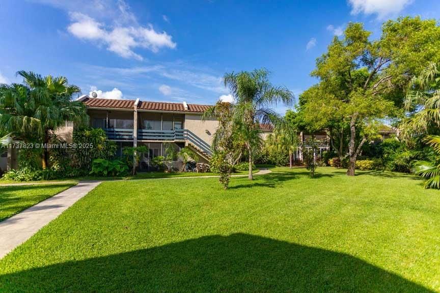 Real estate property located at 5350 6th Ave D11, Broward, Embarcadero Condo, Oakland Park, FL