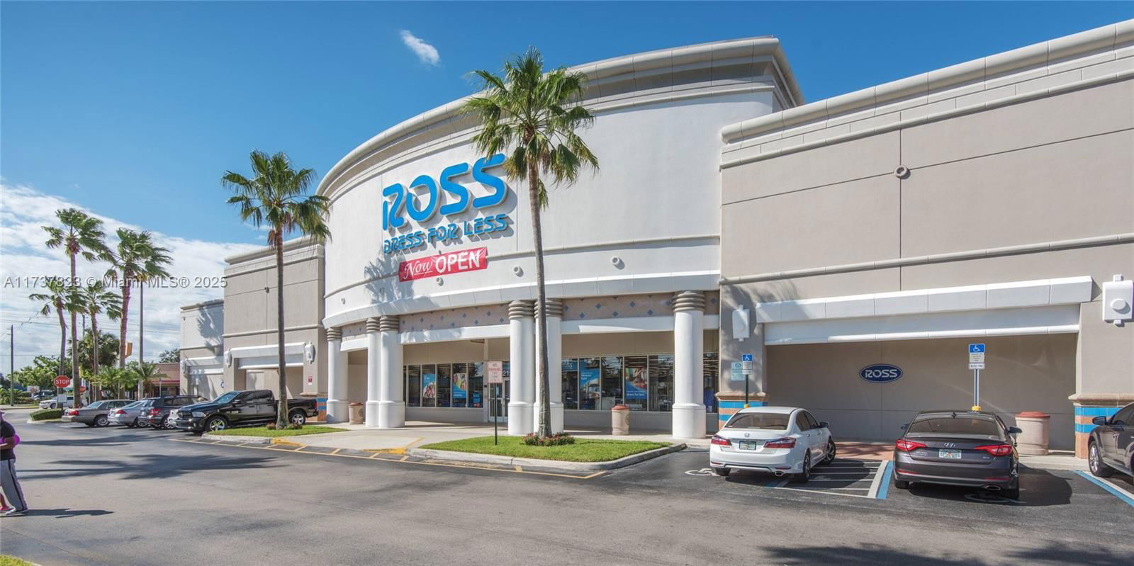 Real estate property located at 5350 6th Ave D11, Broward, Embarcadero Condo, Oakland Park, FL