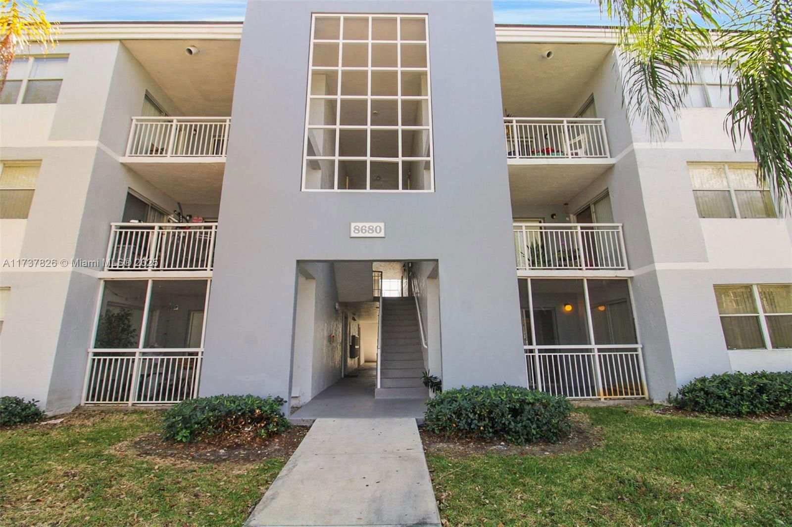Real estate property located at 8680 212th St #107, Miami-dade, Le Club At Old Cutler Con, Cutler Bay, FL