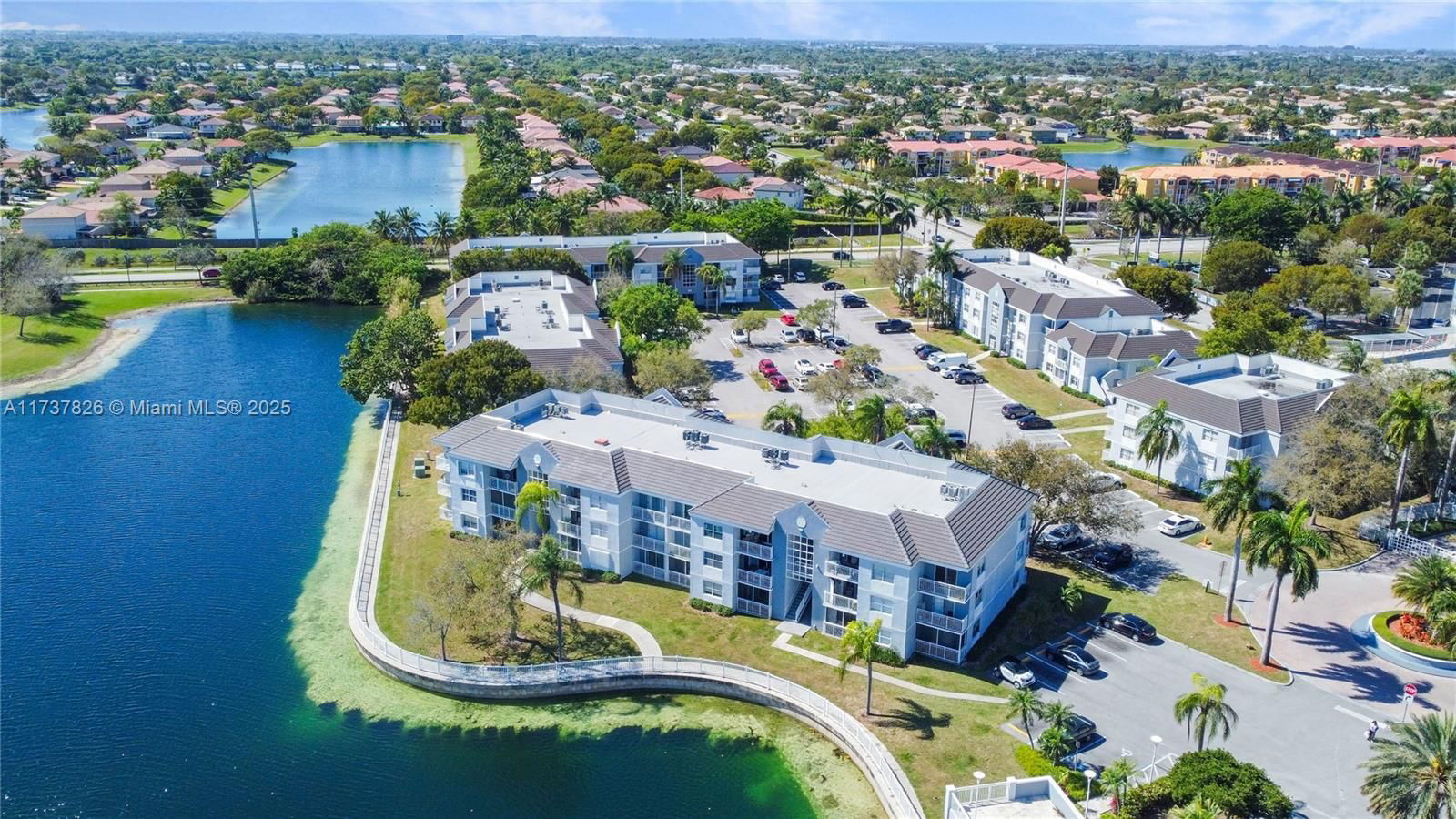 Real estate property located at 8680 212th St #107, Miami-dade, Le Club At Old Cutler Con, Cutler Bay, FL