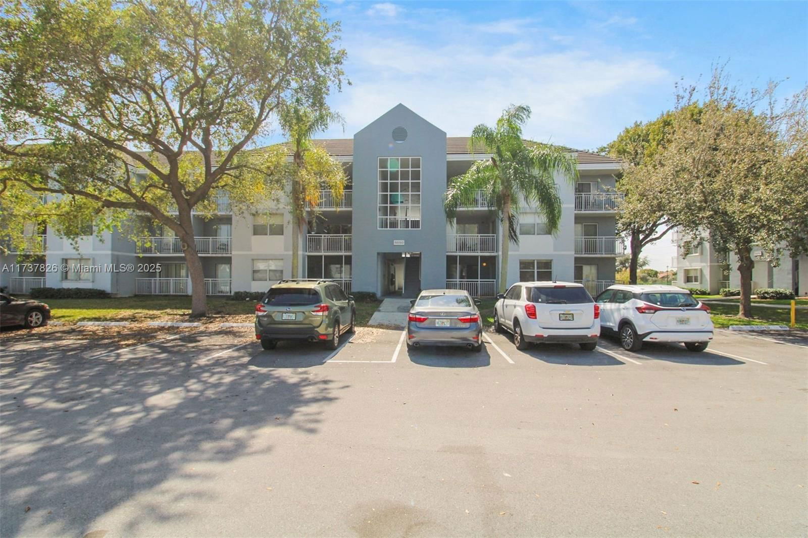 Real estate property located at 8680 212th St #107, Miami-dade, Le Club At Old Cutler Con, Cutler Bay, FL