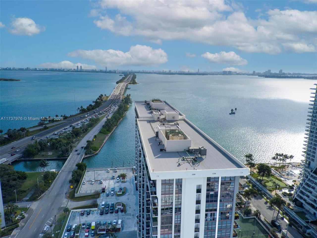 Real estate property located at 600 36th St #414, Miami-dade, Charter Club Condo, Miami, FL