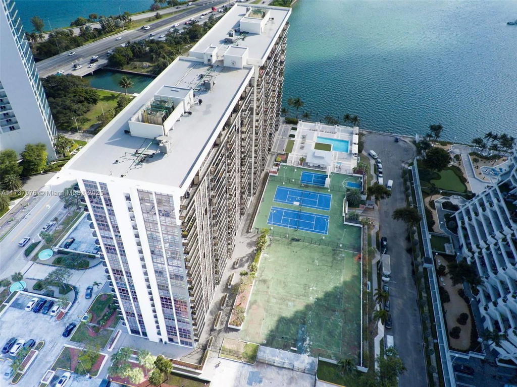 Real estate property located at 600 36th St #414, Miami-dade, Charter Club Condo, Miami, FL