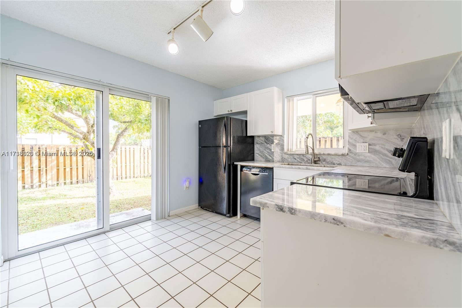 Real estate property located at 4450 72nd Way, Broward, Apple Creek, Davie, FL