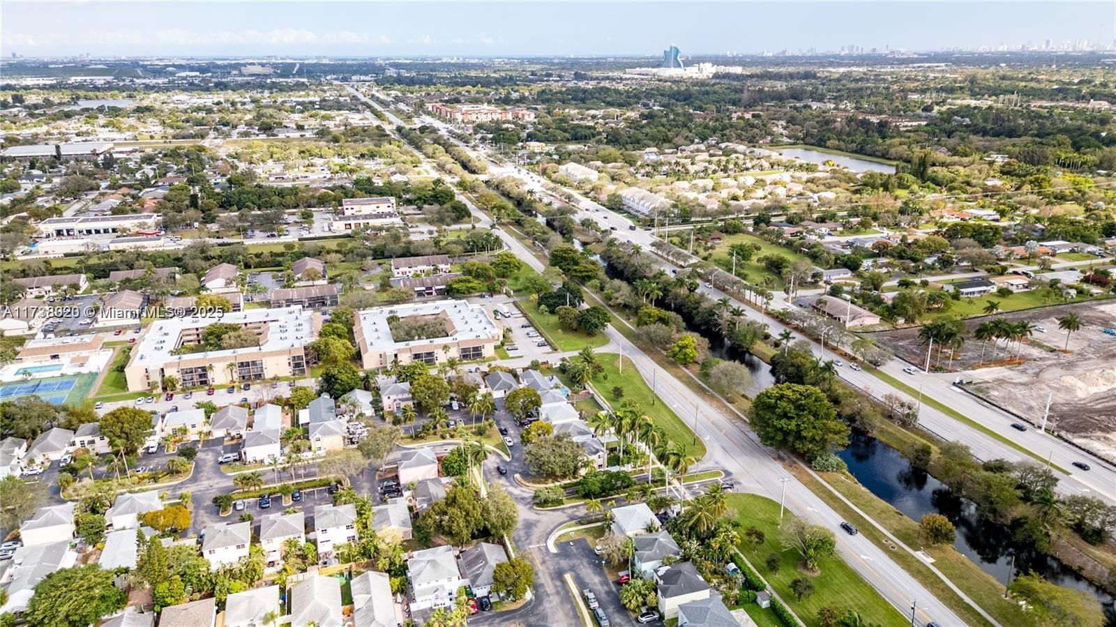 Real estate property located at 4450 72nd Way, Broward, Apple Creek, Davie, FL
