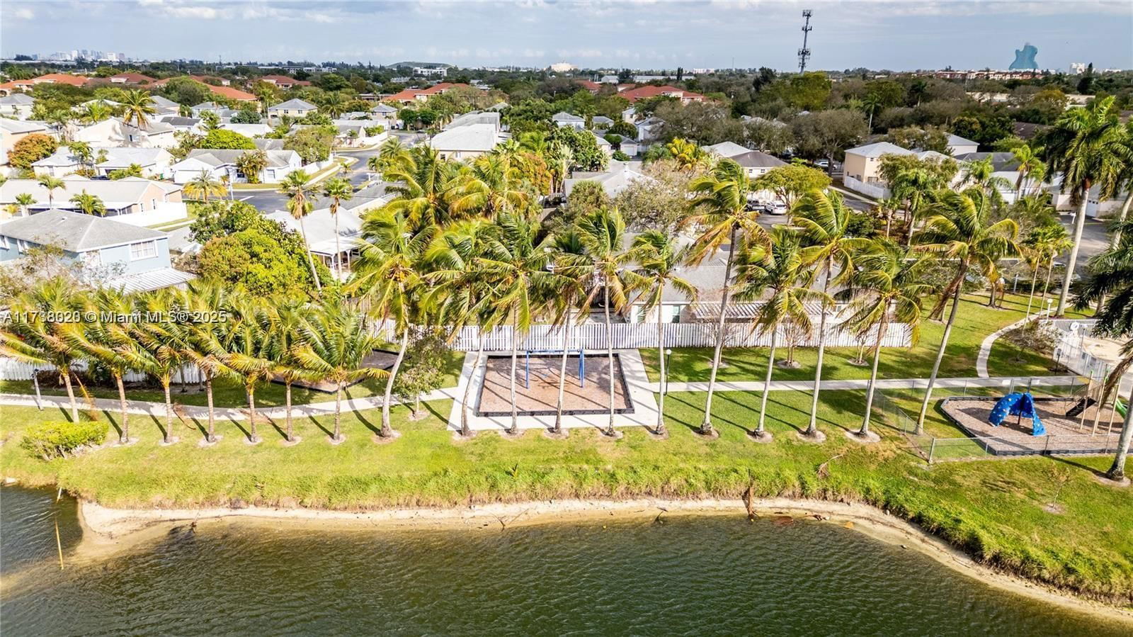 Real estate property located at 4450 72nd Way, Broward, Apple Creek, Davie, FL