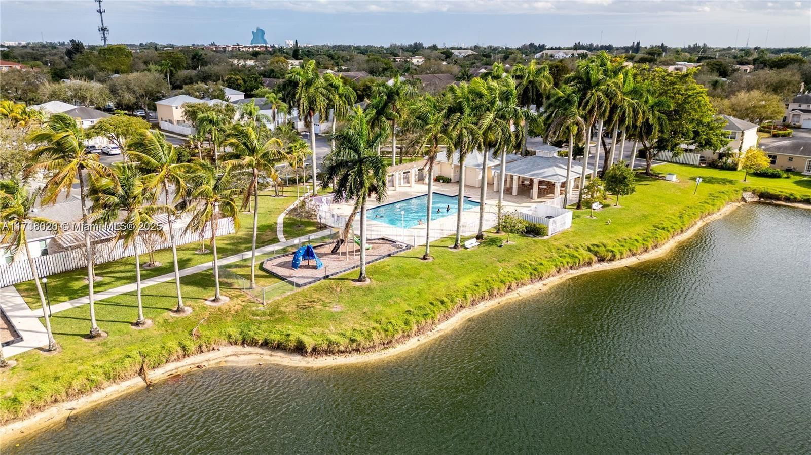 Real estate property located at 4450 72nd Way, Broward, Apple Creek, Davie, FL