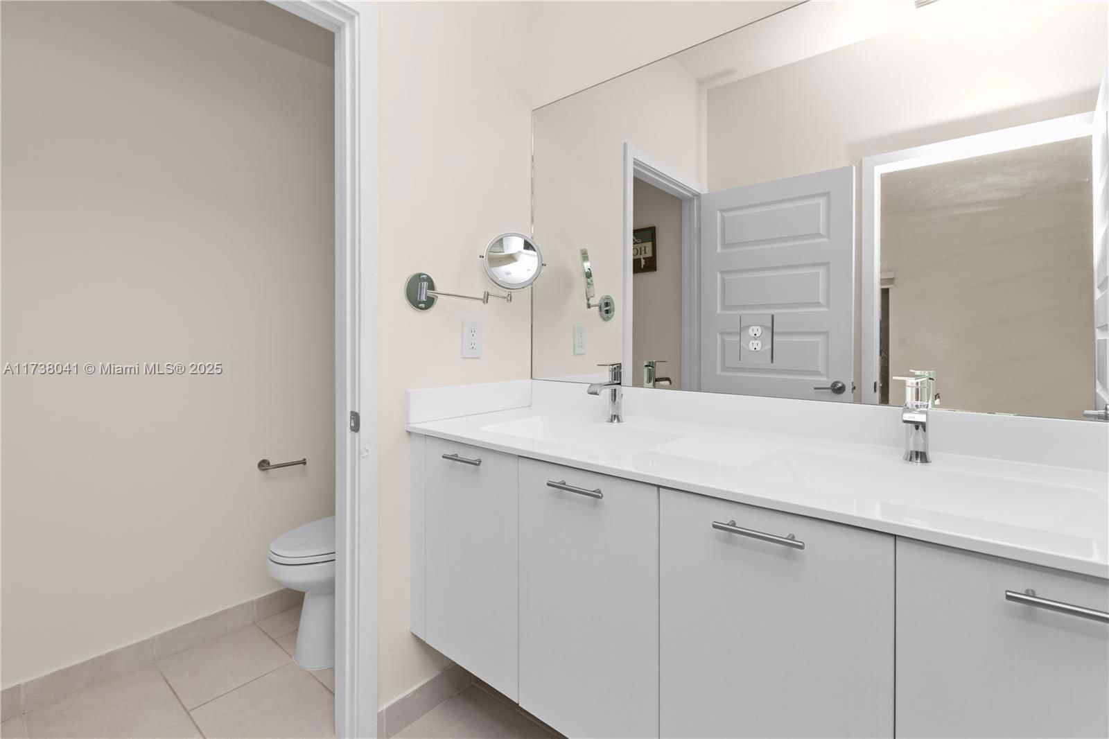 Real estate property located at 4760 83rd Pkwy, Miami-dade, Downtown Doral South Phas, Doral, FL