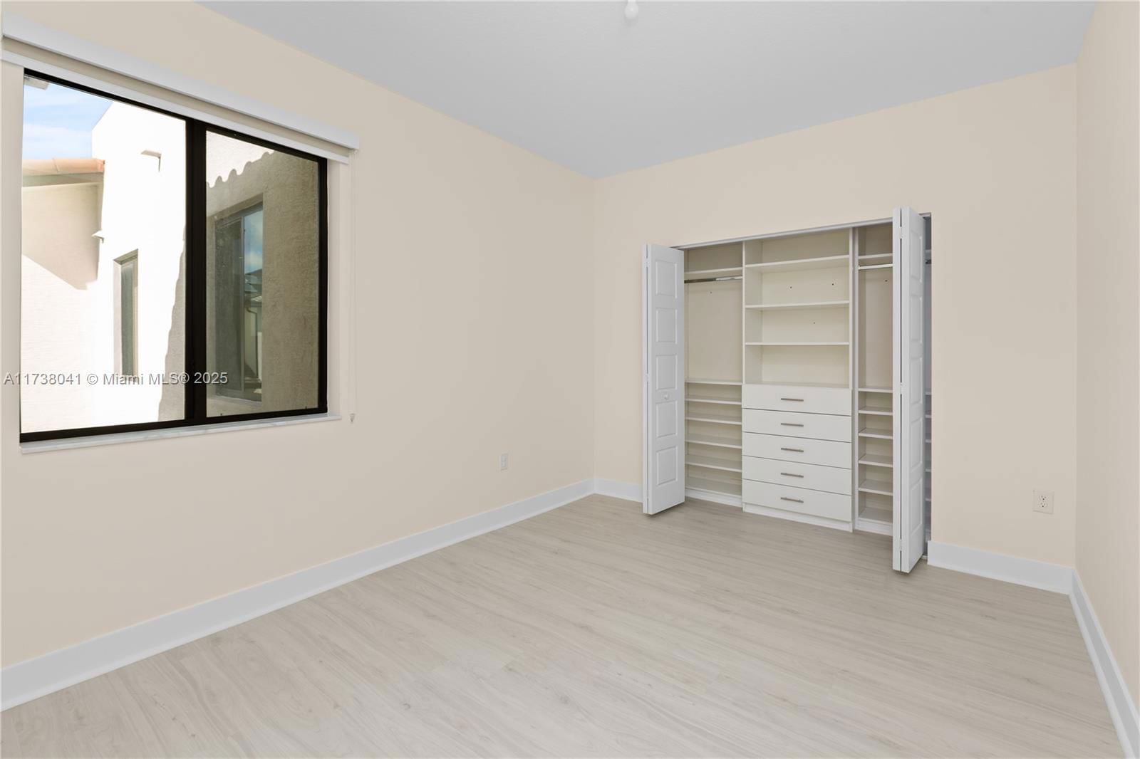 Real estate property located at 4760 83rd Pkwy, Miami-dade, Downtown Doral South Phas, Doral, FL