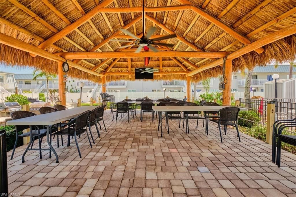 Real estate property located at 6777 Winkler Rd A160, Lee, Regency Condos, Fort Myers, FL