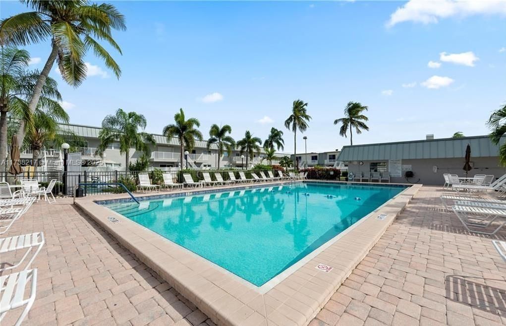 Real estate property located at 6777 Winkler Rd A160, Lee, Regency Condos, Fort Myers, FL