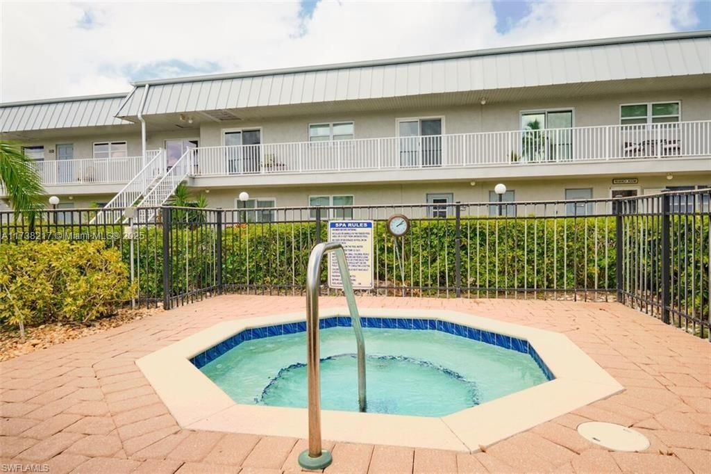 Real estate property located at 6777 Winkler Rd A160, Lee, Regency Condos, Fort Myers, FL