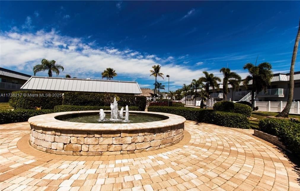Real estate property located at 6777 Winkler Rd A160, Lee, Regency Condos, Fort Myers, FL