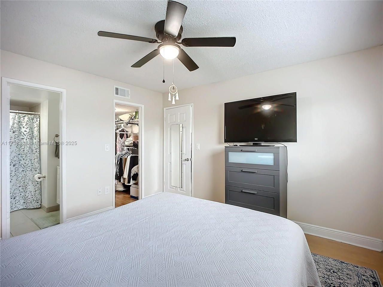 Real estate property located at 9915 Okeechobee Rd #2-308, Miami-dade, Vista Del Lago I Condo, Hialeah Gardens, FL