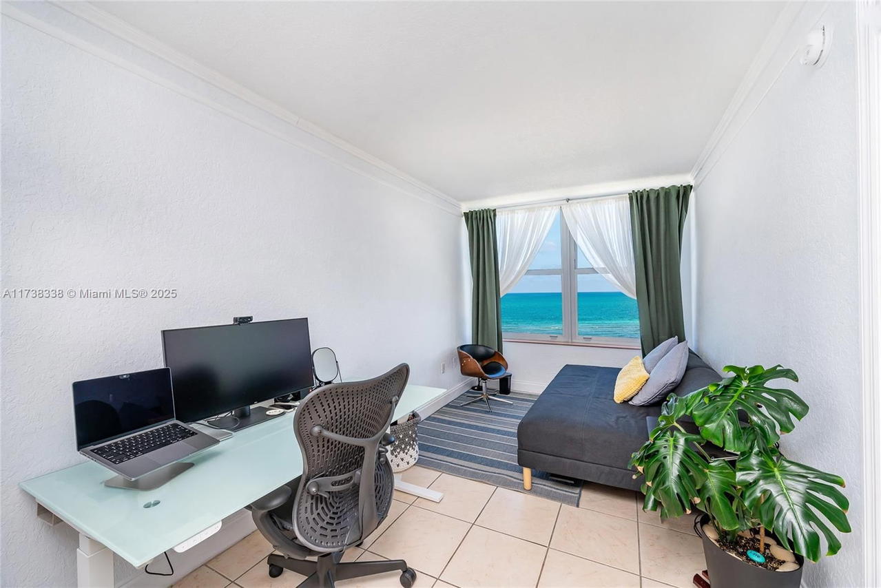 Real estate property located at 2899 Collins Ave #833, Miami-dade, Triton Tower Condo, Miami Beach, FL