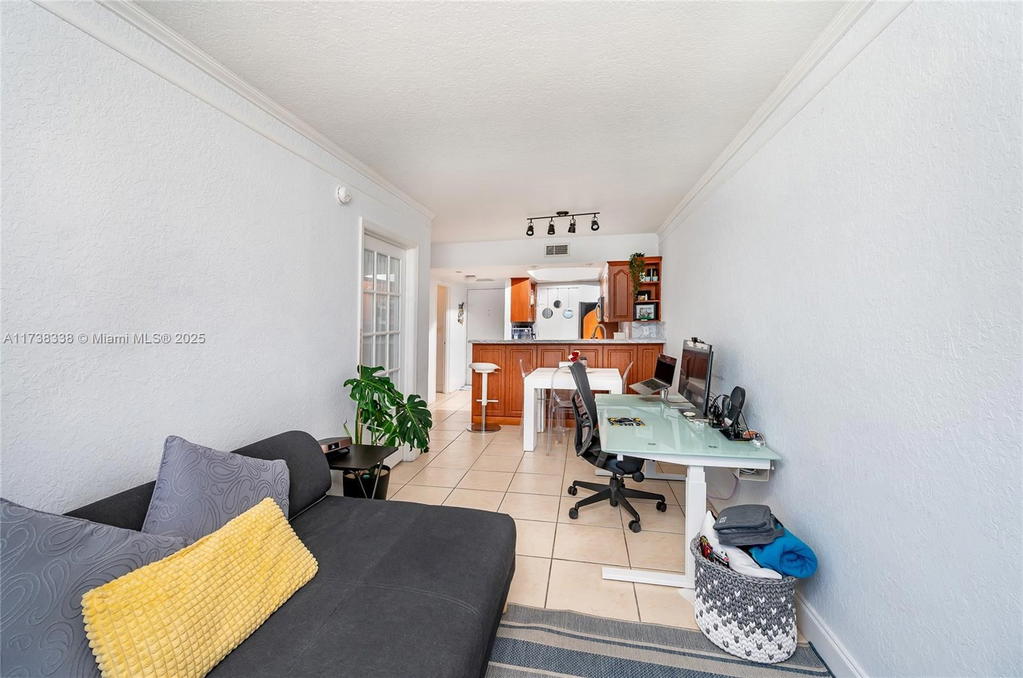 Real estate property located at 2899 Collins Ave #833, Miami-dade, Triton Tower Condo, Miami Beach, FL