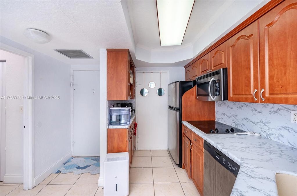 Real estate property located at 2899 Collins Ave #833, Miami-dade, Triton Tower Condo, Miami Beach, FL