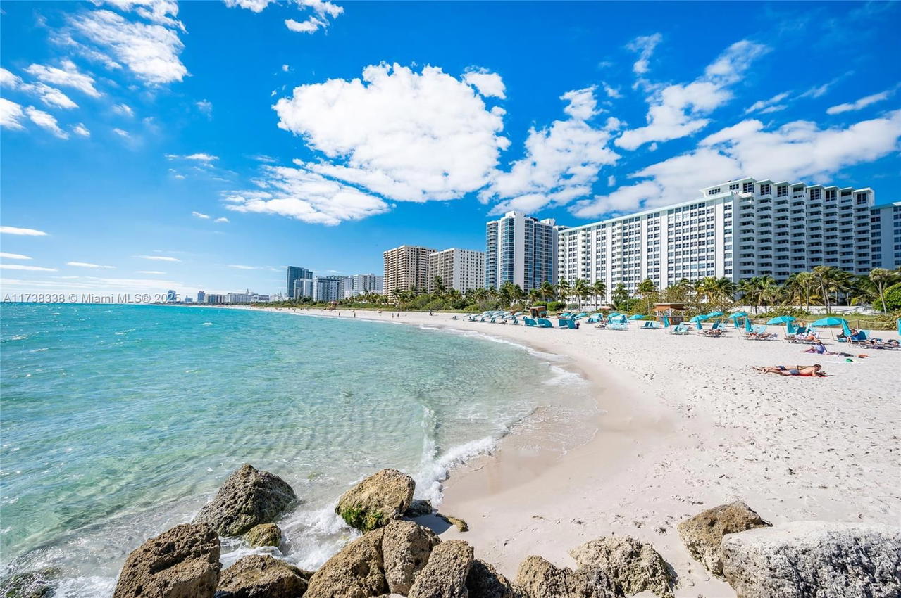 Real estate property located at 2899 Collins Ave #833, Miami-dade, Triton Tower Condo, Miami Beach, FL
