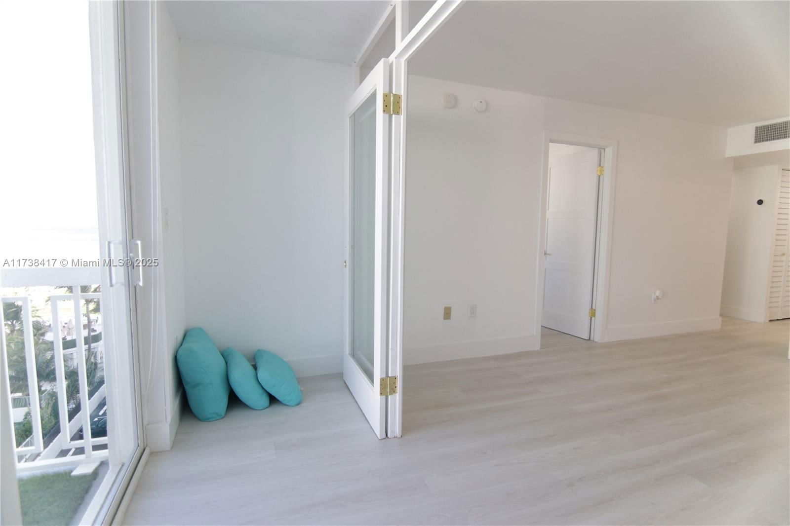 Real estate property located at 401 Ocean Dr #724, Miami-dade, The Presidential Condo, Miami Beach, FL