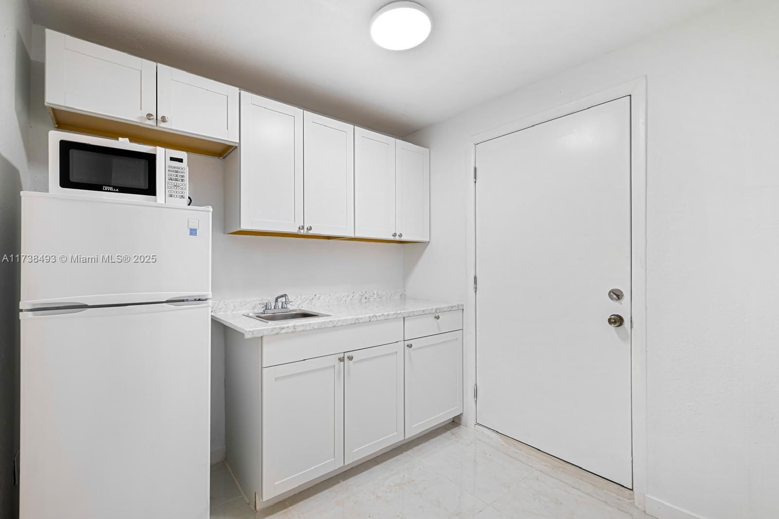 Real estate property located at 16101 28th Pl, Miami-dade, Golden Highlands Est, Miami Gardens, FL