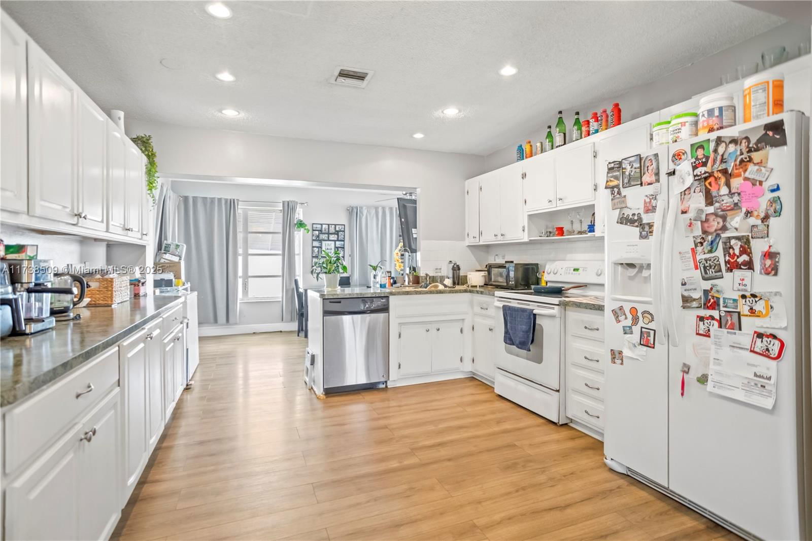 Real estate property located at 2701 52nd Ct, Broward, Tamarac Lakes North, Tamarac, FL