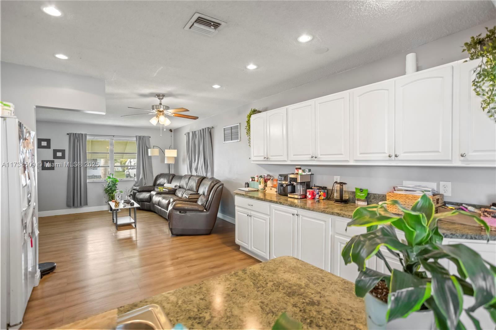 Real estate property located at 2701 52nd Ct, Broward, Tamarac Lakes North, Tamarac, FL