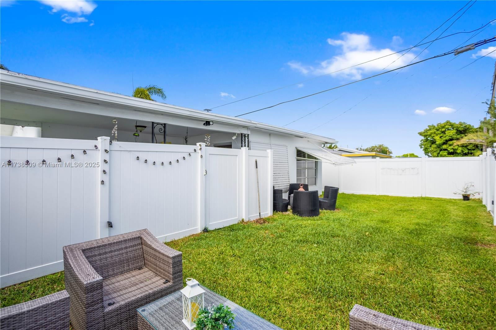 Real estate property located at 2701 52nd Ct, Broward, Tamarac Lakes North, Tamarac, FL