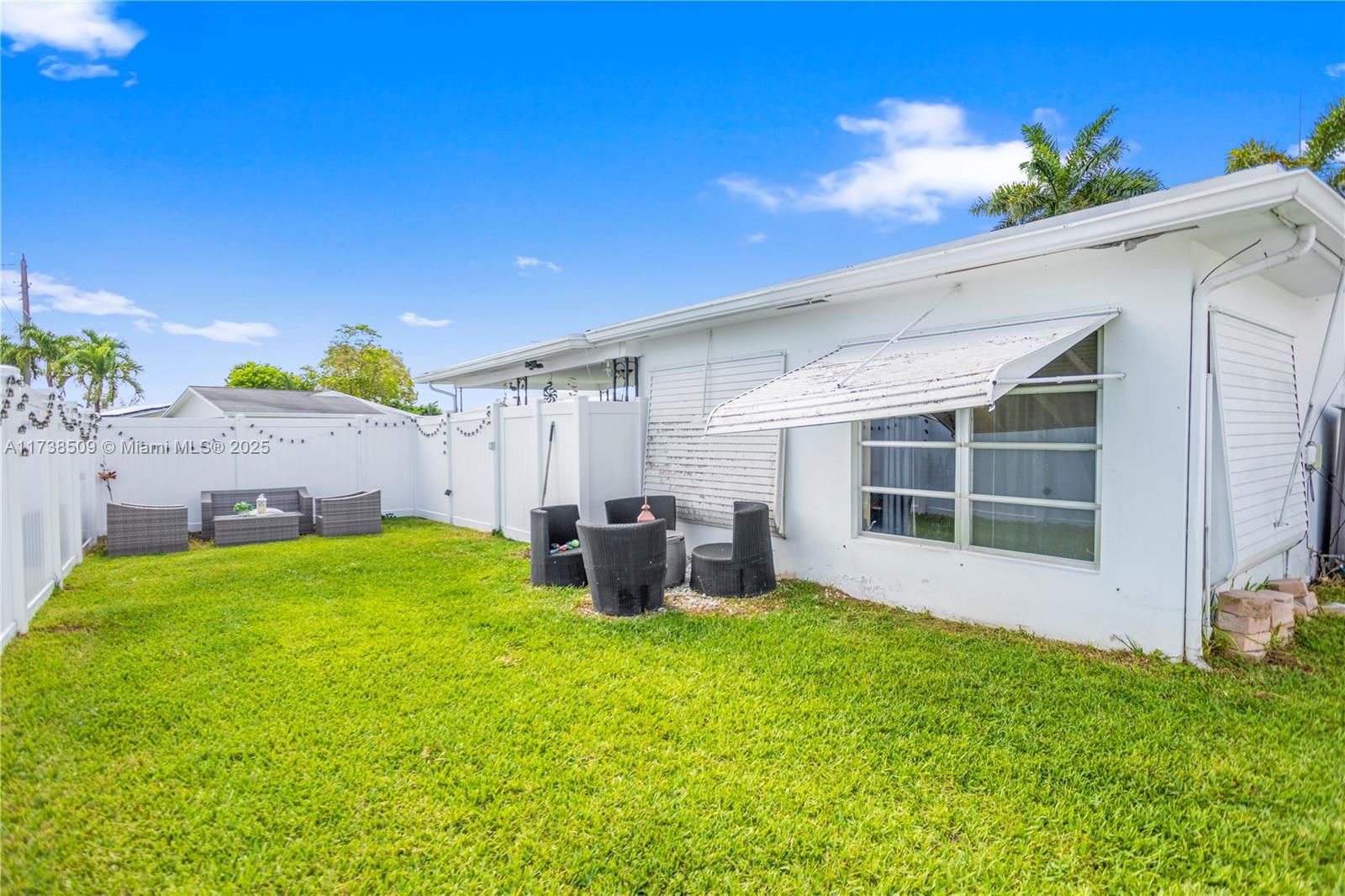 Real estate property located at 2701 52nd Ct, Broward, Tamarac Lakes North, Tamarac, FL