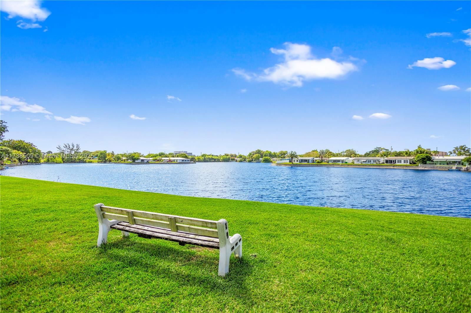 Real estate property located at 2701 52nd Ct, Broward, Tamarac Lakes North, Tamarac, FL