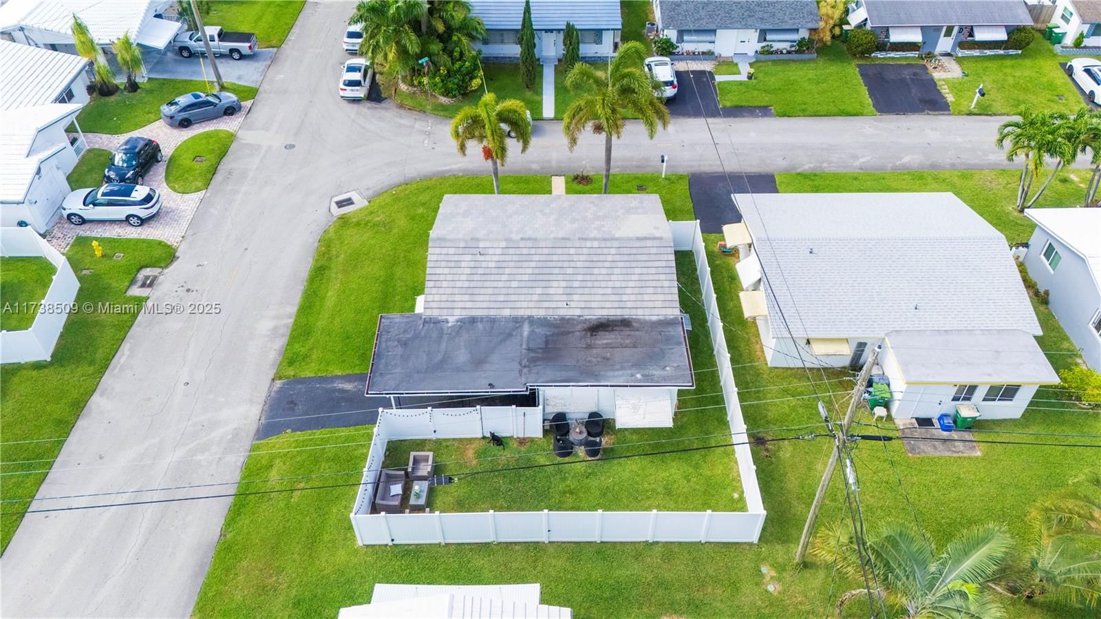 Real estate property located at 2701 52nd Ct, Broward, Tamarac Lakes North, Tamarac, FL