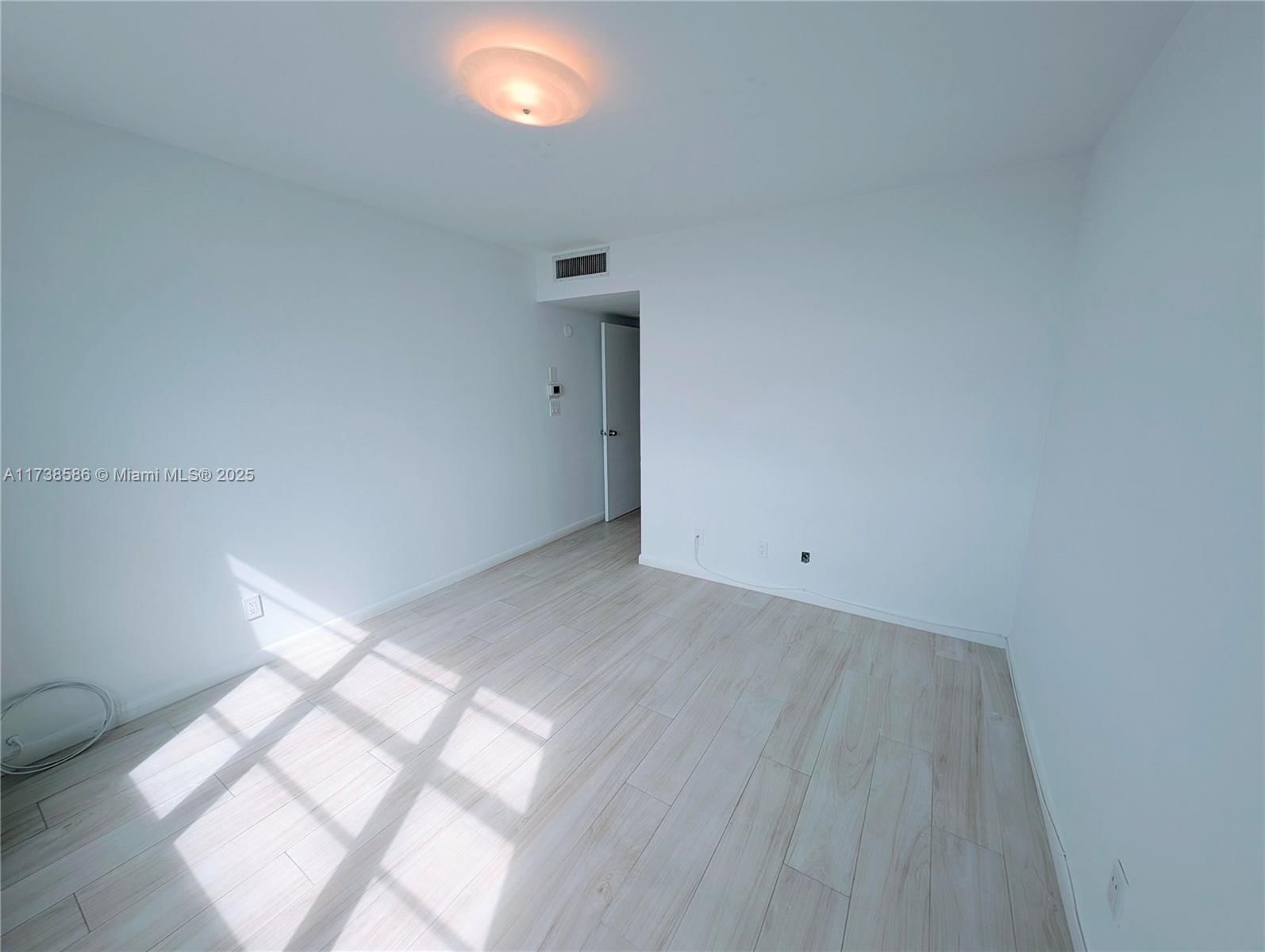 Real estate property located at 5161 Collins Ave #1206, Miami-dade, Seacoast 5151 Condo, Miami Beach, FL