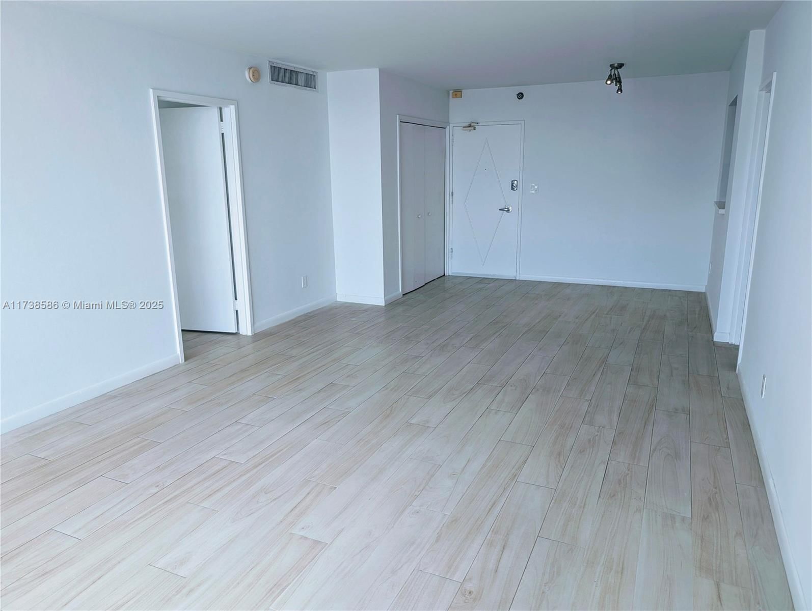 Real estate property located at 5161 Collins Ave #1206, Miami-dade, Seacoast 5151 Condo, Miami Beach, FL