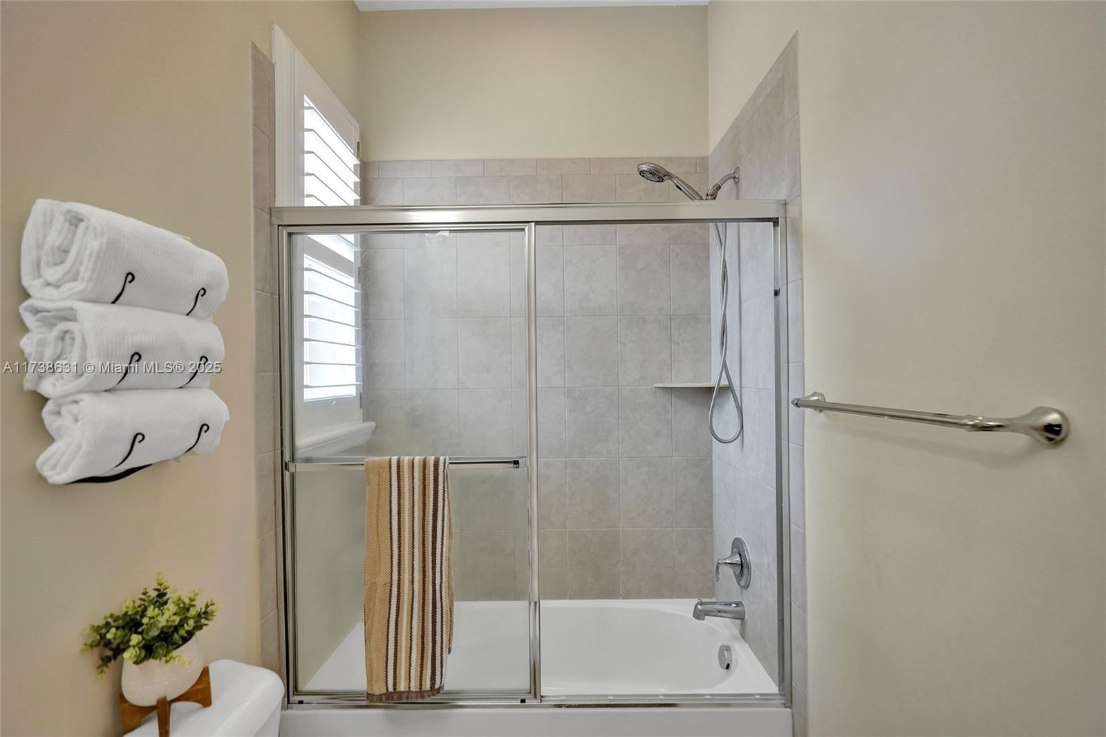 Real estate property located at 1730 124th Pl, Broward, Pembroke Falls-phase 1, Pembroke Pines, FL