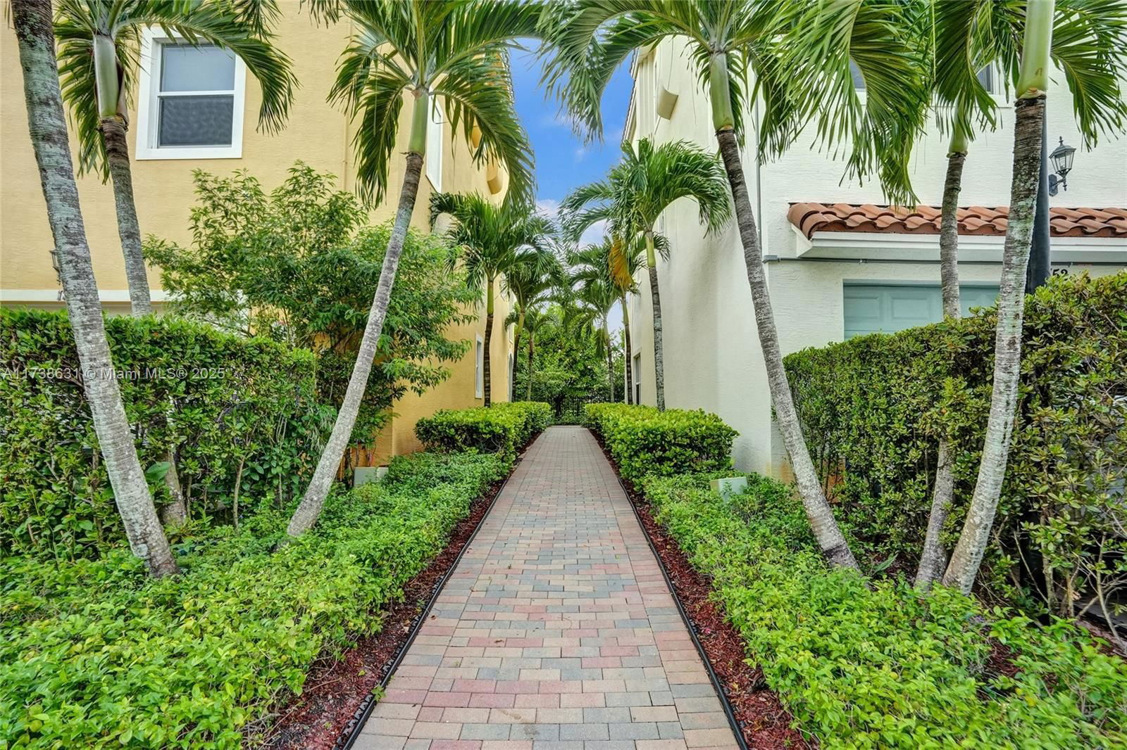 Real estate property located at 1730 124th Pl, Broward, Pembroke Falls-phase 1, Pembroke Pines, FL