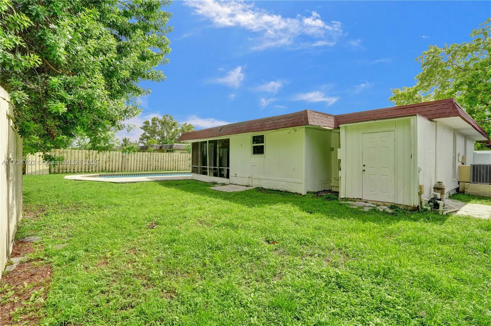 Real estate property located at 7908 70th Ave, Broward, Heathgate 3rd Add, Tamarac, FL