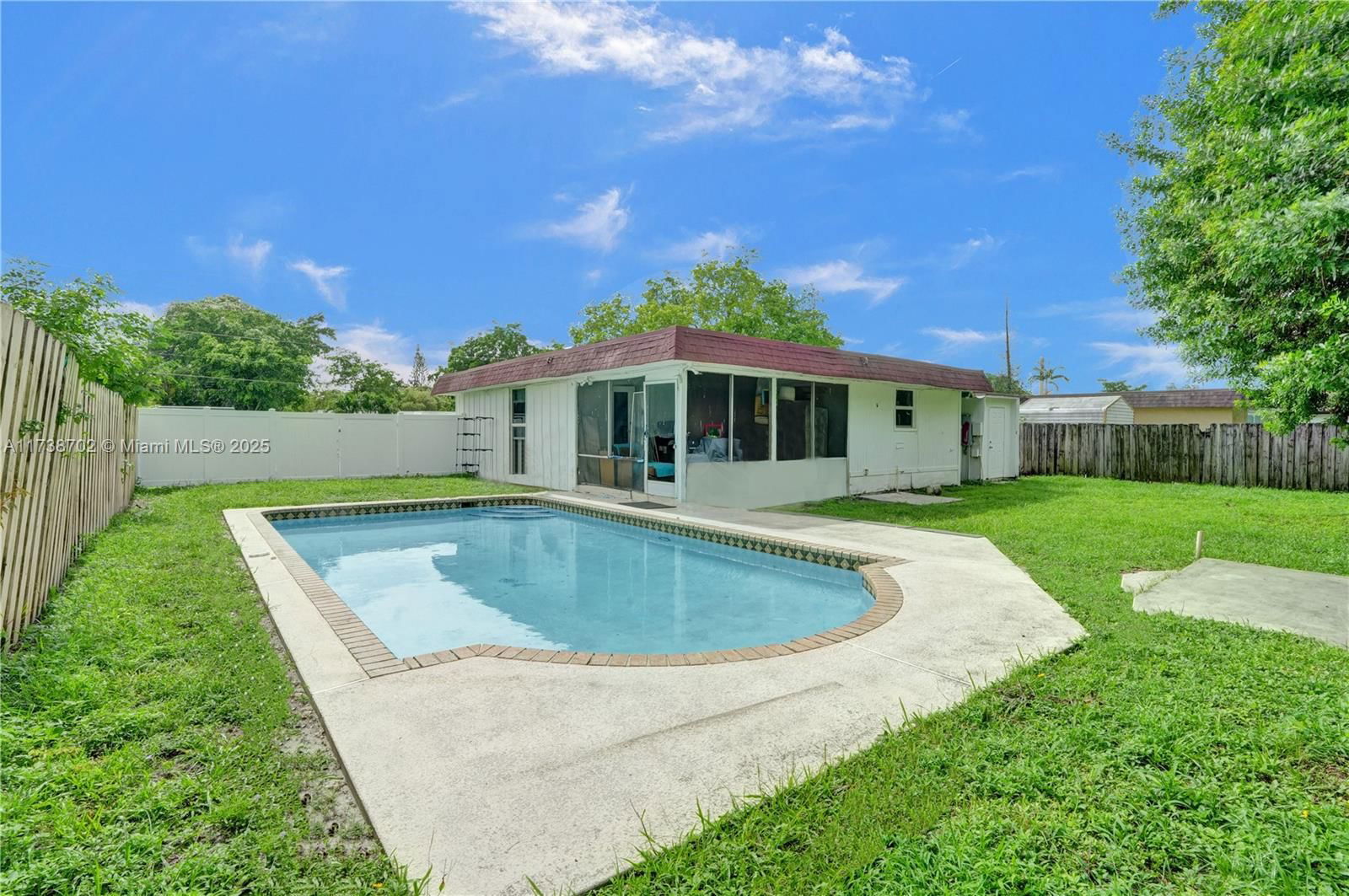 Real estate property located at 7908 70th Ave, Broward, Heathgate 3rd Add, Tamarac, FL